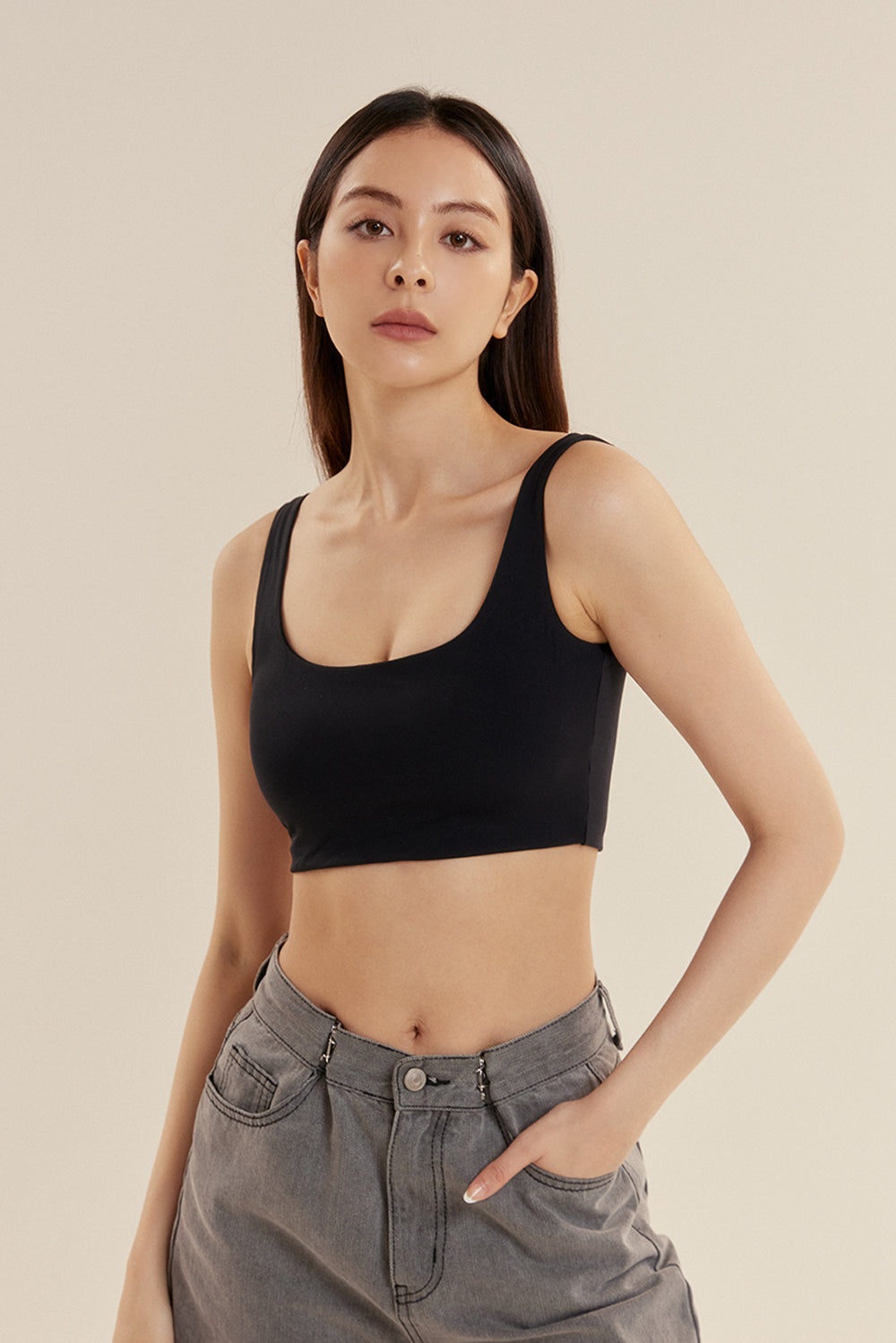 ESSENTIAL SQUARE NECK BRA TOP