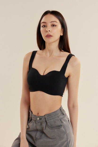 ESSENTIAL HEART SHAPE BRA TOP