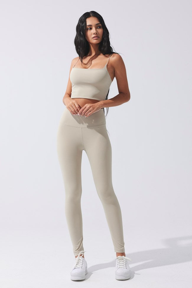 ESSENTIAL SEAMLESS BRA TOP