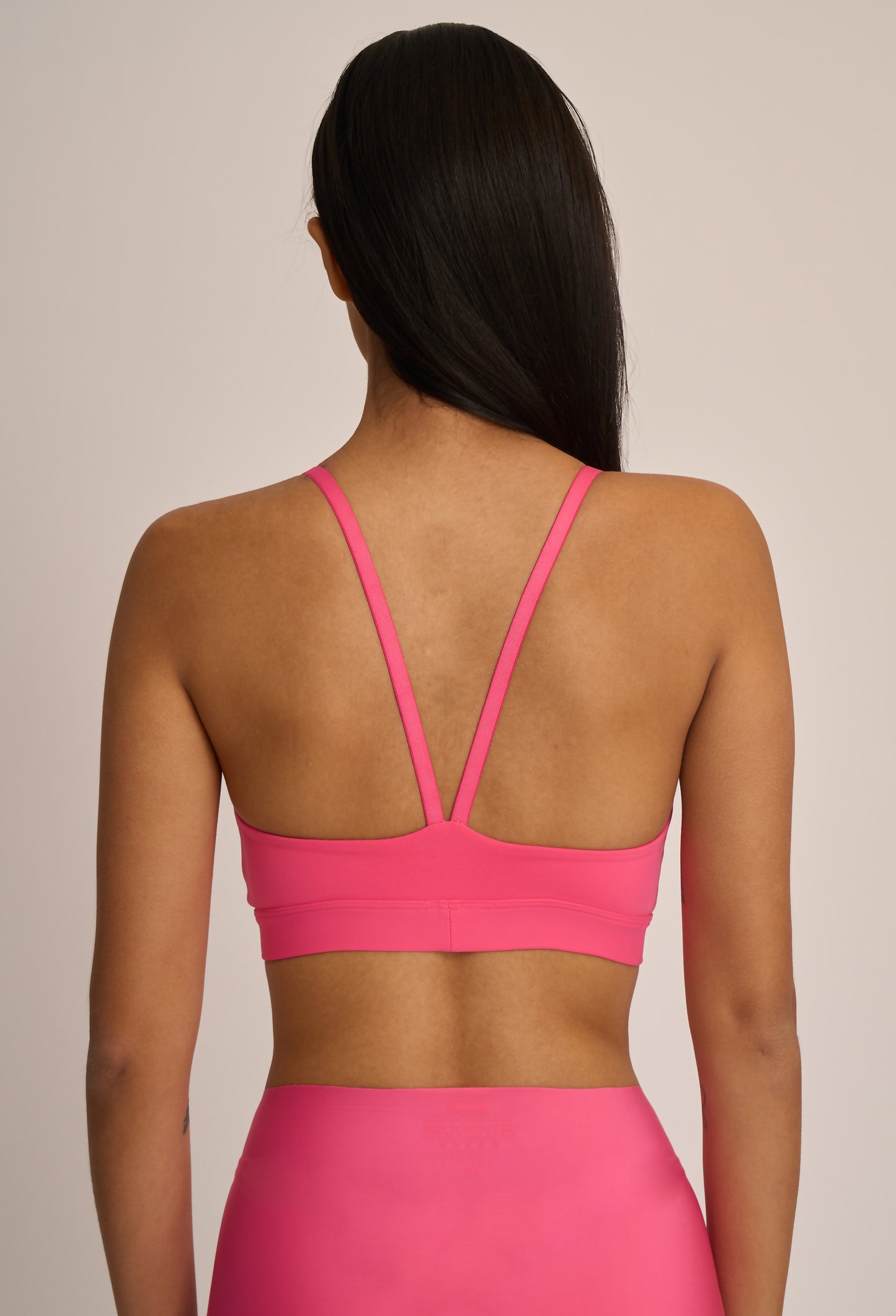 AIRY FRONT KNOT BRA TOP