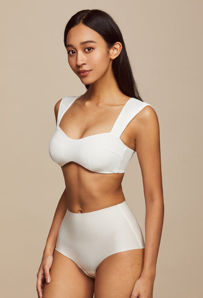 AIRY HEART SHAPE BRA TOP