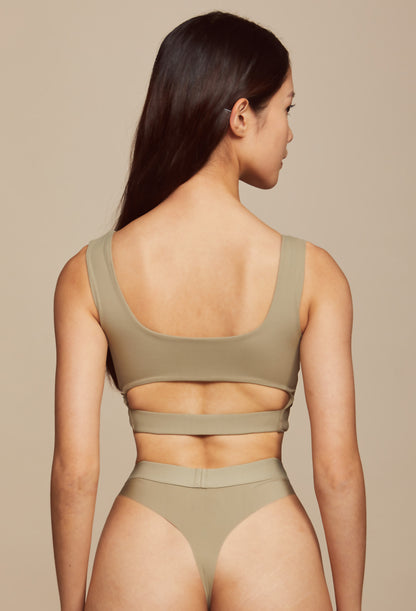 AIRY BACK LINE BRA TOP